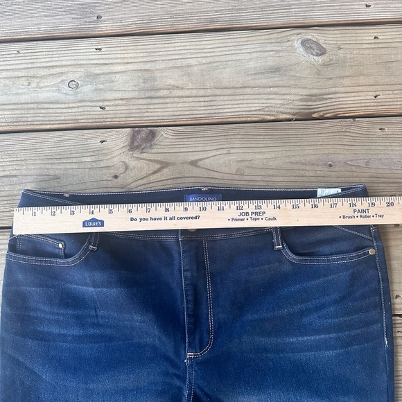 Bandolino Selene women’s plus jean capri size 18 - Picture 2 of 8